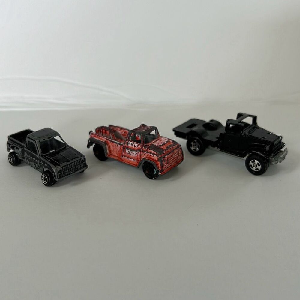 VTG Lot Diecast Trucks Tomica Tootsie Toy Tow Truck Chevy Stepside Pick Up